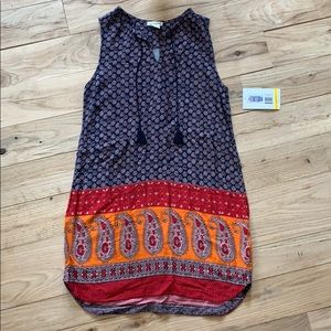 Maxi dress great for beach or swim suit cover up.